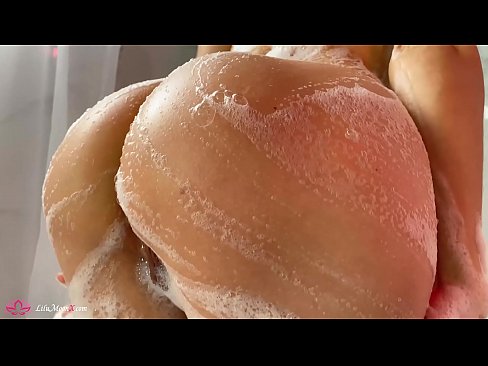 ❤️ Brunette Masturbates Pussy tare da Vibrator zuwa Tsananin inzali a cikin Shawa ❤️ a mu ﹏